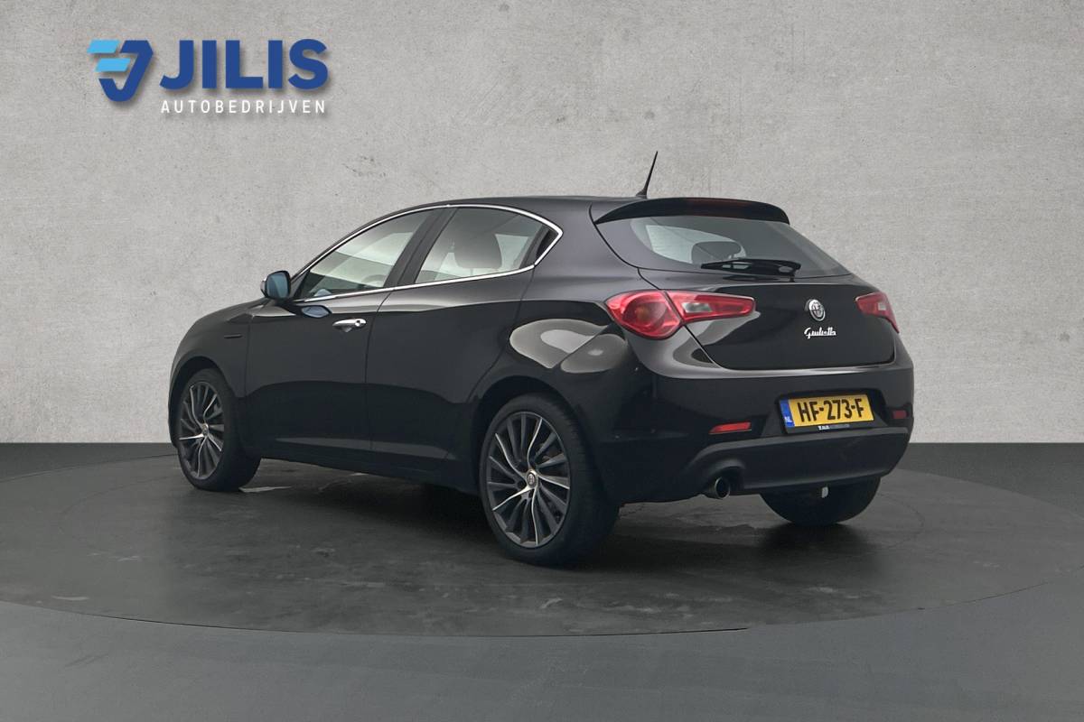 Alfa Romeo Giulietta Alfa Romeo Giulietta 1.4 T Distinctive | Cruise control | LED koplampen | Airco