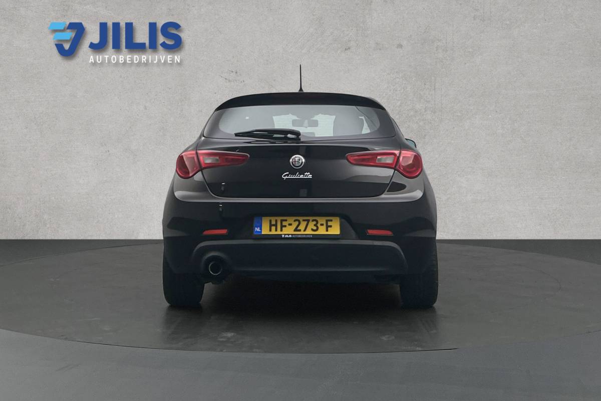 Alfa Romeo Giulietta Alfa Romeo Giulietta 1.4 T Distinctive | Cruise control | LED koplampen | Airco