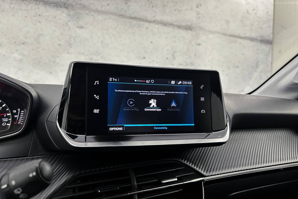 Peugeot 208 Peugeot 208 1.2 PureTech Blue Lease Active | Cruise control | Apple Carplay