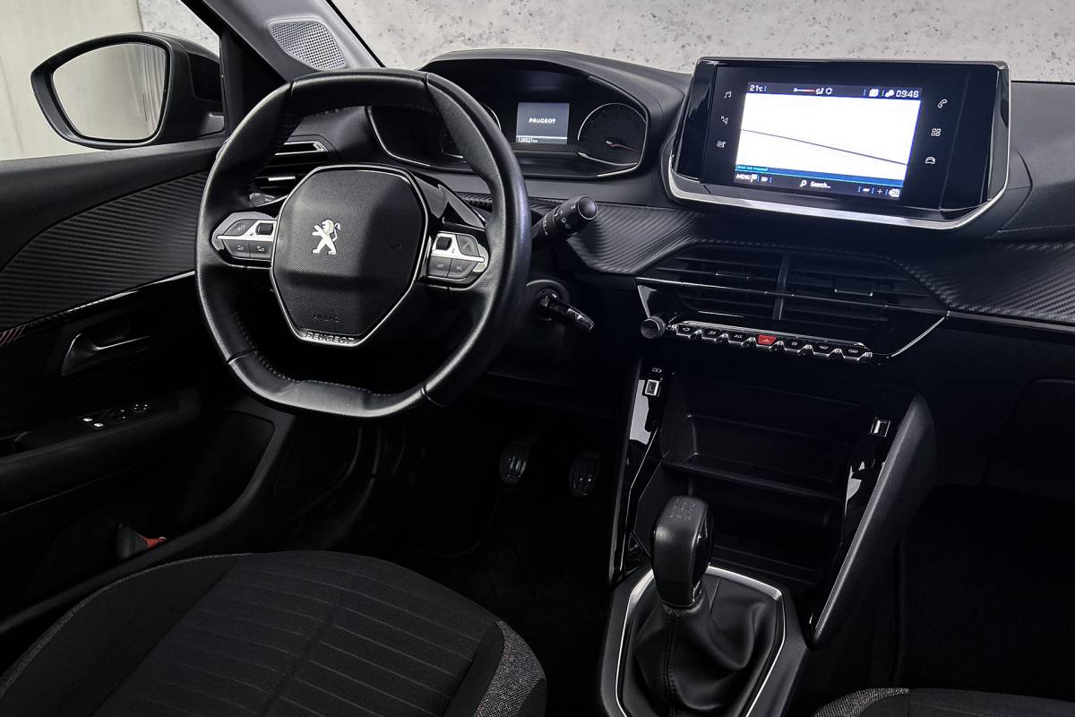 Peugeot 208 Peugeot 208 1.2 PureTech Blue Lease Active | Cruise control | Apple Carplay