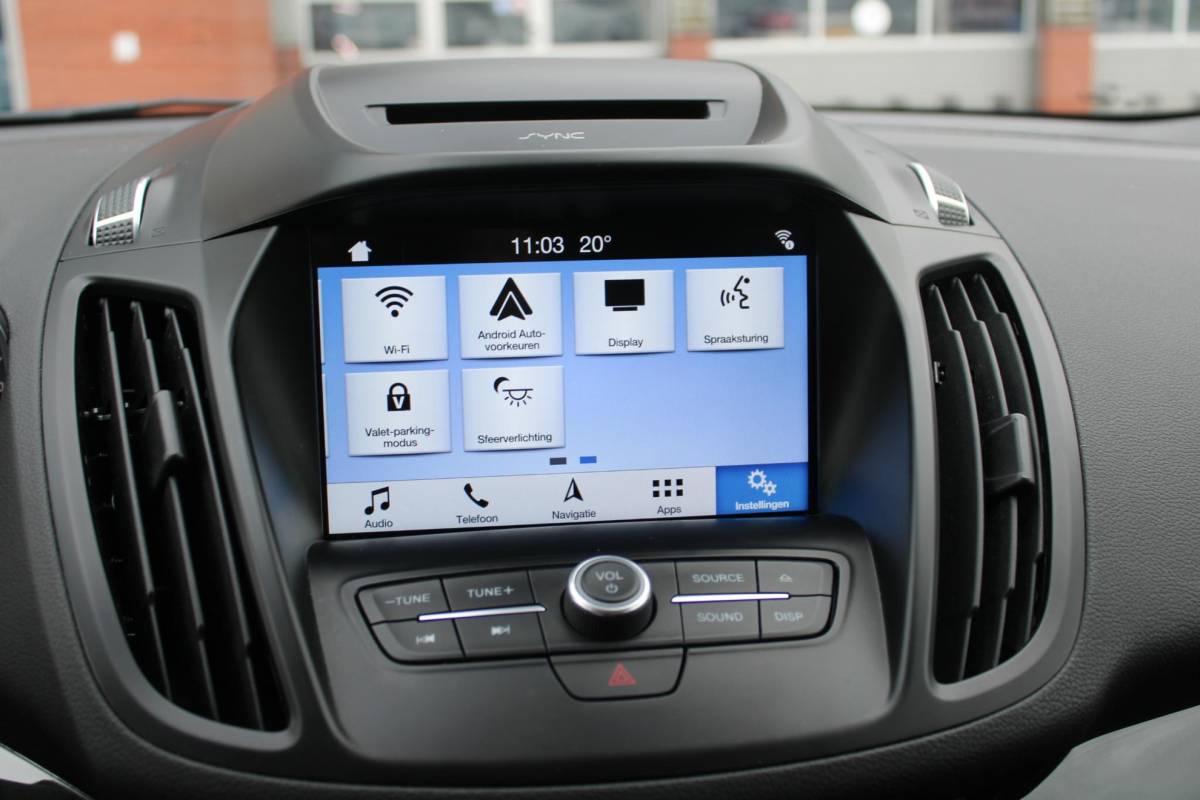 Ford Kuga Ford Kuga 1.5 EcoBoost Titanium | Stoelverwarming | Voorruitverwarming | Trekhaak | Cruise Control