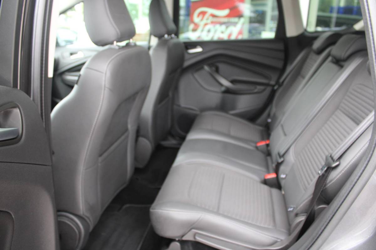 Ford Kuga Ford Kuga 1.5 EcoBoost Titanium | Stoelverwarming | Voorruitverwarming | Trekhaak | Cruise Control