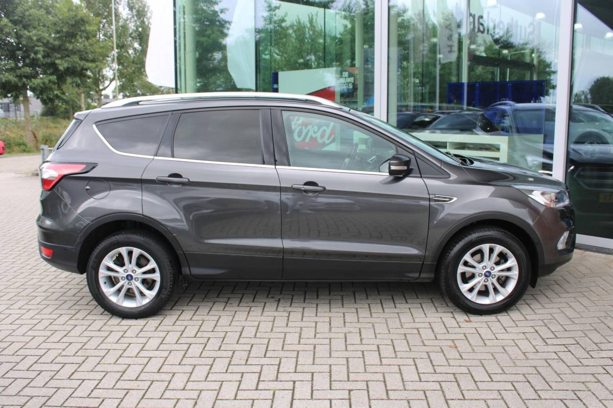Ford Kuga Ford Kuga 1.5 EcoBoost Titanium | Stoelverwarming | Voorruitverwarming | Trekhaak | Cruise Control