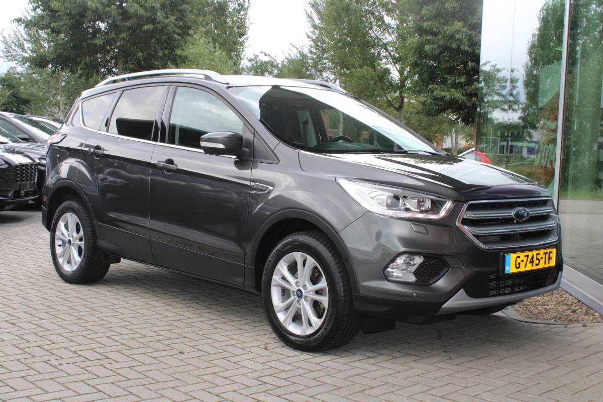 Ford Kuga Ford Kuga 1.5 EcoBoost Titanium | Stoelverwarming | Voorruitverwarming | Trekhaak | Cruise Control