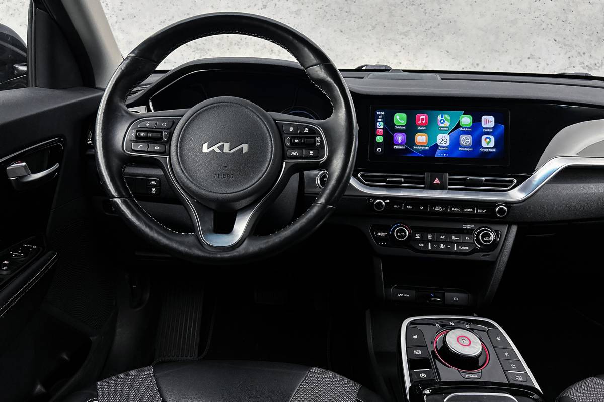 Kia e-Niro Kia e-Niro Edition 64 kWh | Stoelverwarming | Half lederen bekleding | Camera