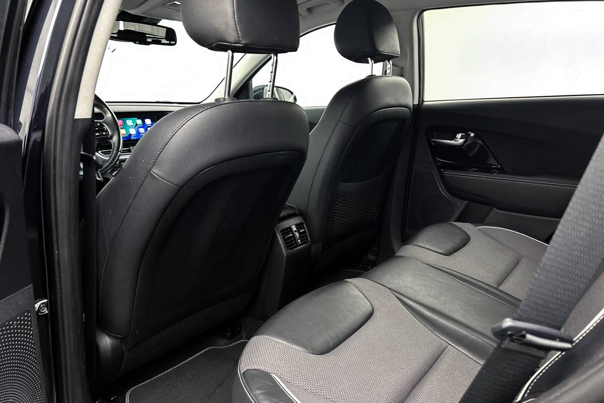Kia e-Niro Kia e-Niro Edition 64 kWh | Stoelverwarming | Half lederen bekleding | Camera