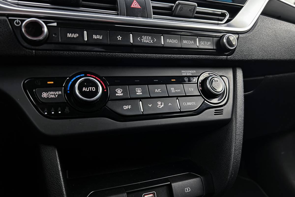 Kia e-Niro Kia e-Niro Edition 64 kWh | Stoelverwarming | Half lederen bekleding | Camera