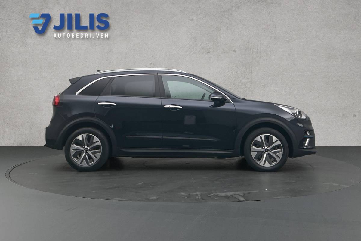 Kia e-Niro Kia e-Niro Edition 64 kWh | Stoelverwarming | Half lederen bekleding | Camera