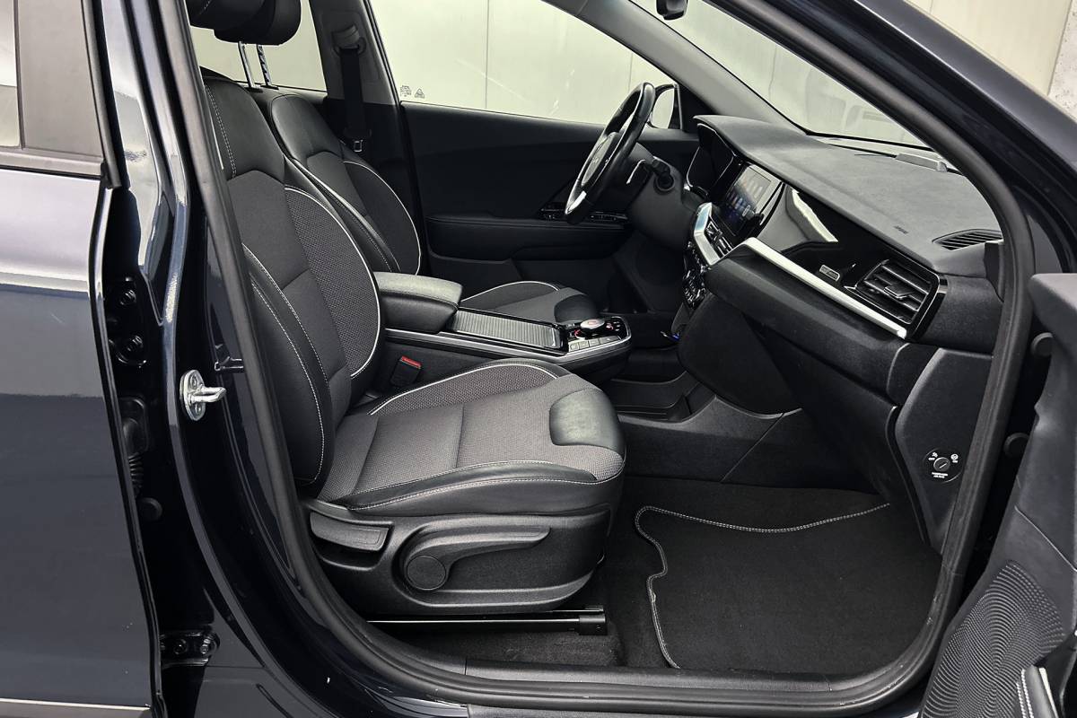 Kia e-Niro Kia e-Niro Edition 64 kWh | Stoelverwarming | Half lederen bekleding | Camera