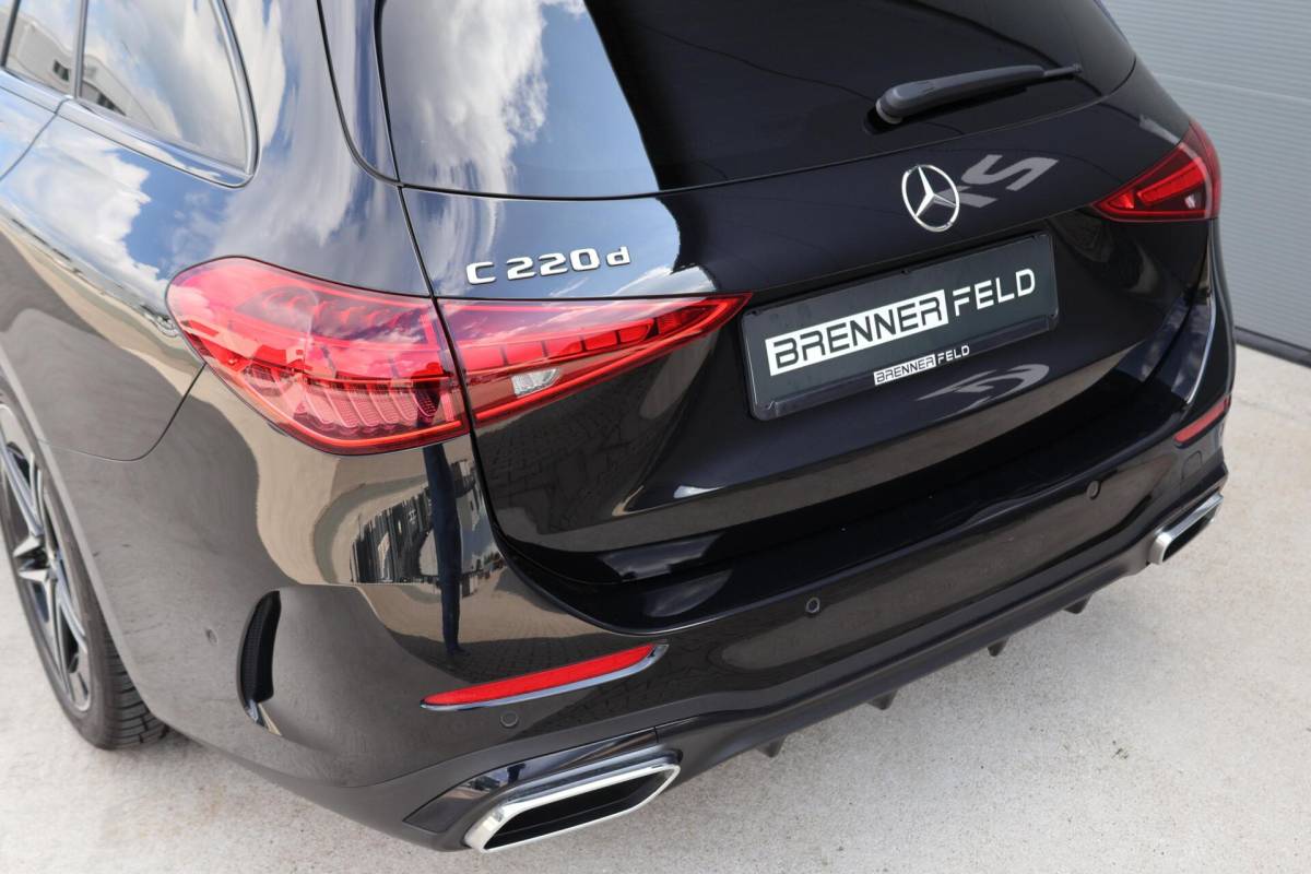Mercedes-Benz C-Klasse Mercedes C-klasse Estate 220 d AMG Line / Panoramadak / Burmester Surround / Massage Stoelen / Night Pakket / Trekhaak Wegklapbaar