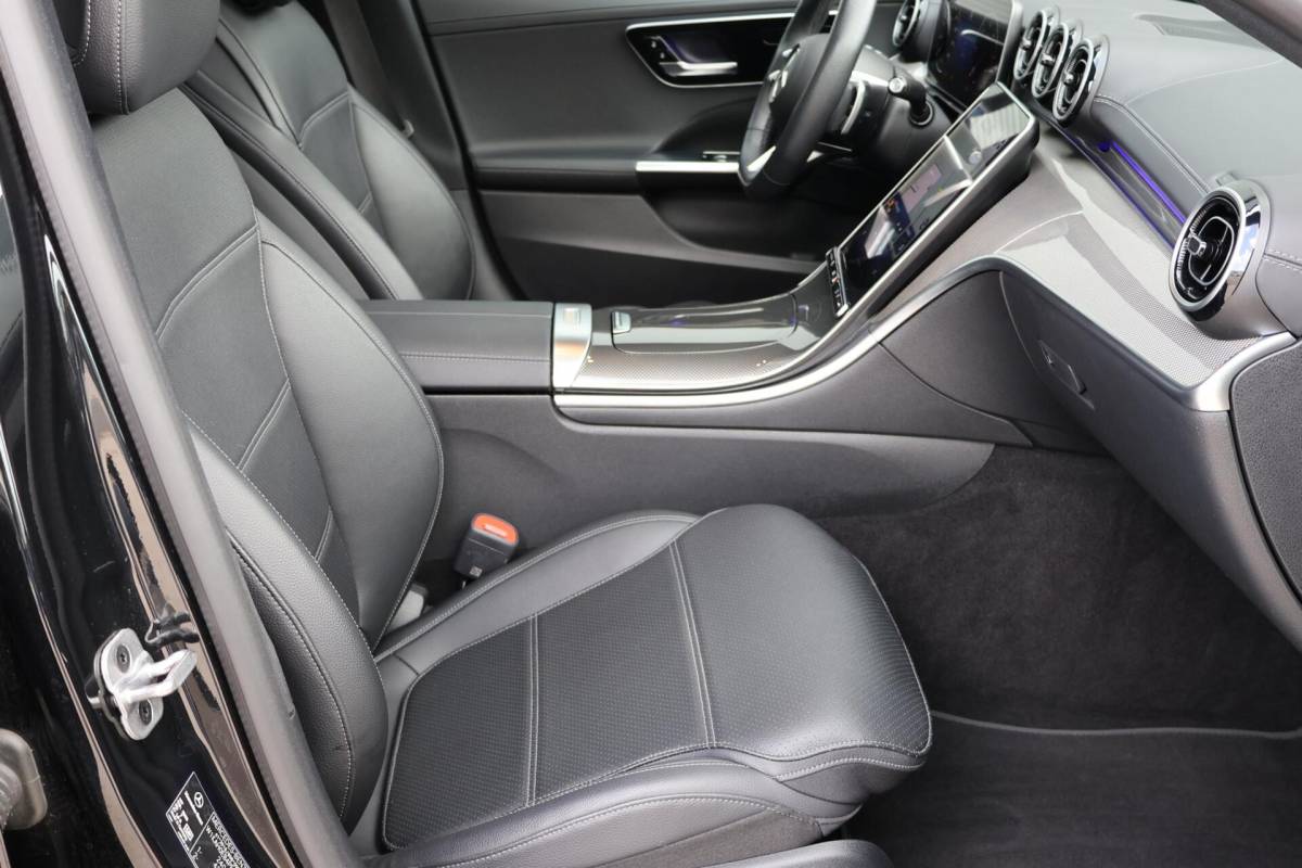 Mercedes-Benz C-Klasse Mercedes C-klasse Estate 220 d AMG Line / Panoramadak / Burmester Surround / Massage Stoelen / Night Pakket / Trekhaak Wegklapbaar