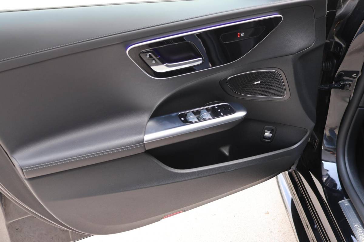 Mercedes-Benz C-Klasse Mercedes C-klasse Estate 220 d AMG Line / Panoramadak / Burmester Surround / Massage Stoelen / Night Pakket / Trekhaak Wegklapbaar