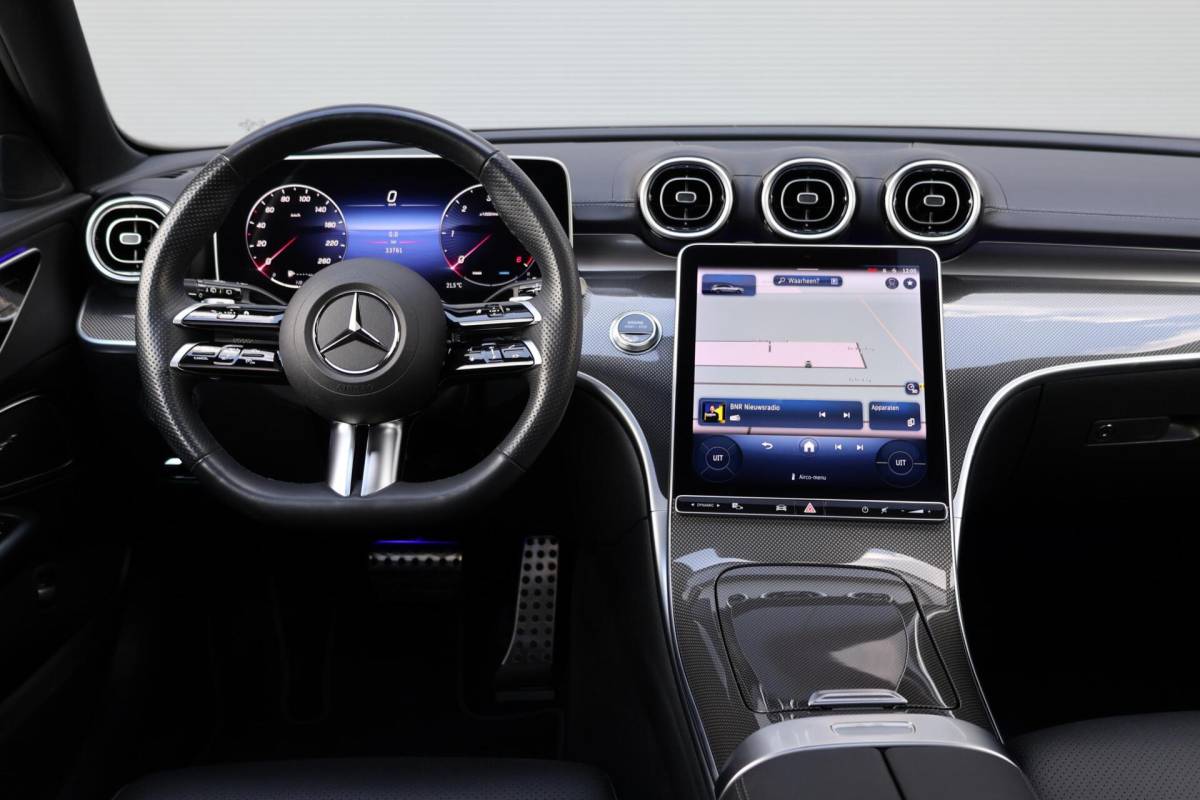 Mercedes-Benz C-Klasse Mercedes C-klasse Estate 220 d AMG Line / Panoramadak / Burmester Surround / Massage Stoelen / Night Pakket / Trekhaak Wegklapbaar