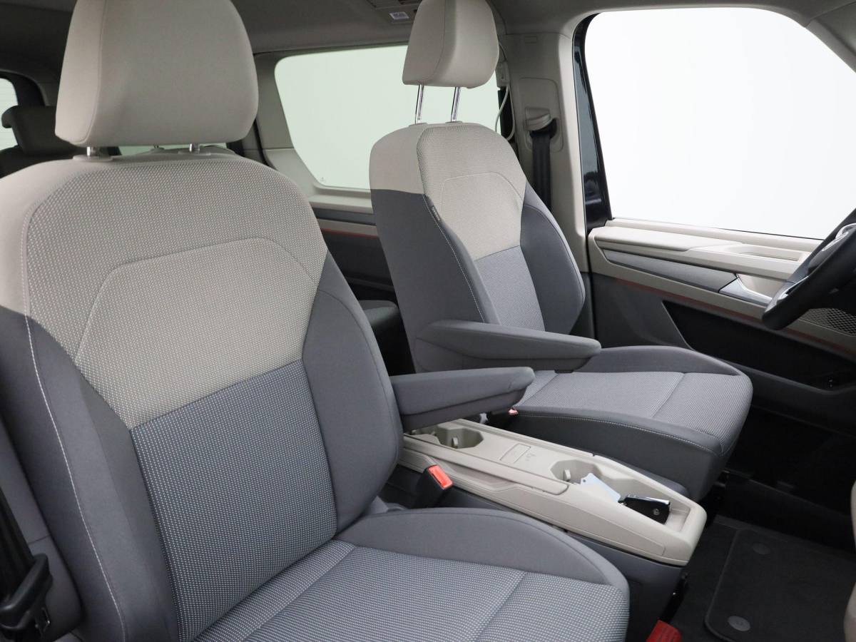 Volkswagen Multivan Volkswagen Bedrijfswagens Multivan Bulli Edition 1.5 eHybrid DSG 4Motion L2 725785