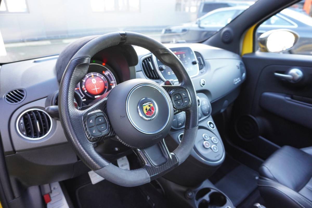 Fiat 500 Fiat 500 1.4 T-Jet Abarth Competizione 595 Automaat | 91.000KM | NL auto | Vol opties | 180PK | Inruil mogelijk