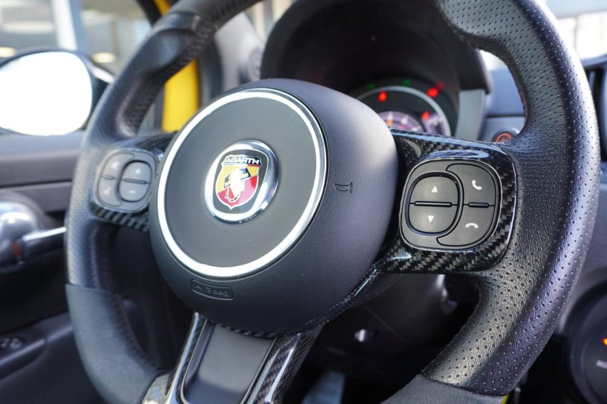 Fiat 500 Fiat 500 1.4 T-Jet Abarth Competizione 595 Automaat | 91.000KM | NL auto | Vol opties | 180PK | Inruil mogelijk
