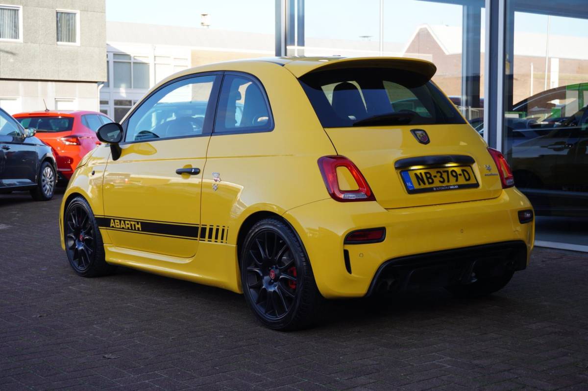 Fiat 500 Fiat 500 1.4 T-Jet Abarth Competizione 595 Automaat | 91.000KM | NL auto | Vol opties | 180PK | Inruil mogelijk