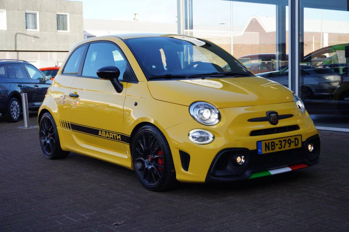 Fiat 500 Fiat 500 1.4 T-Jet Abarth Competizione 595 Automaat | 91.000KM | NL auto | Vol opties | 180PK | Inruil mogelijk