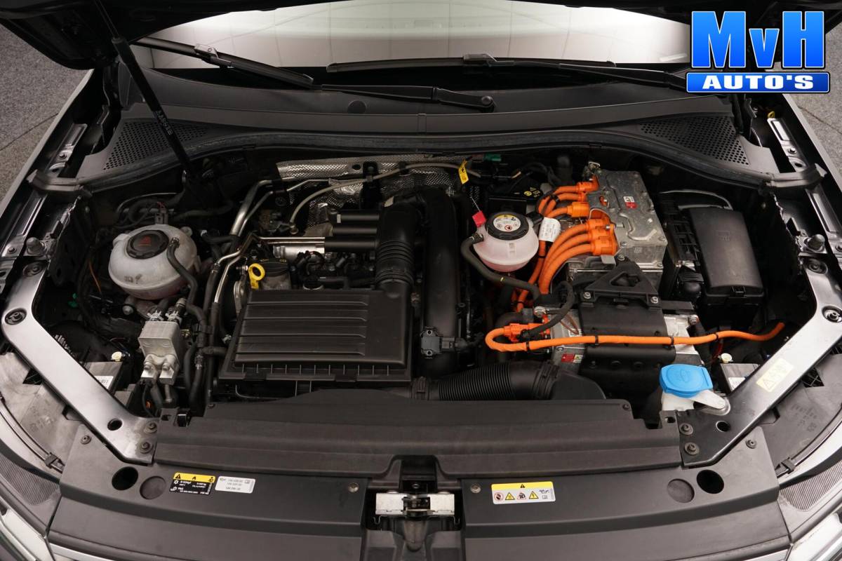 Volkswagen Tiguan Volkswagen Tiguan 1.4 TSI PHEV R-Line|PANO|STOEL/STUUR.VERW
