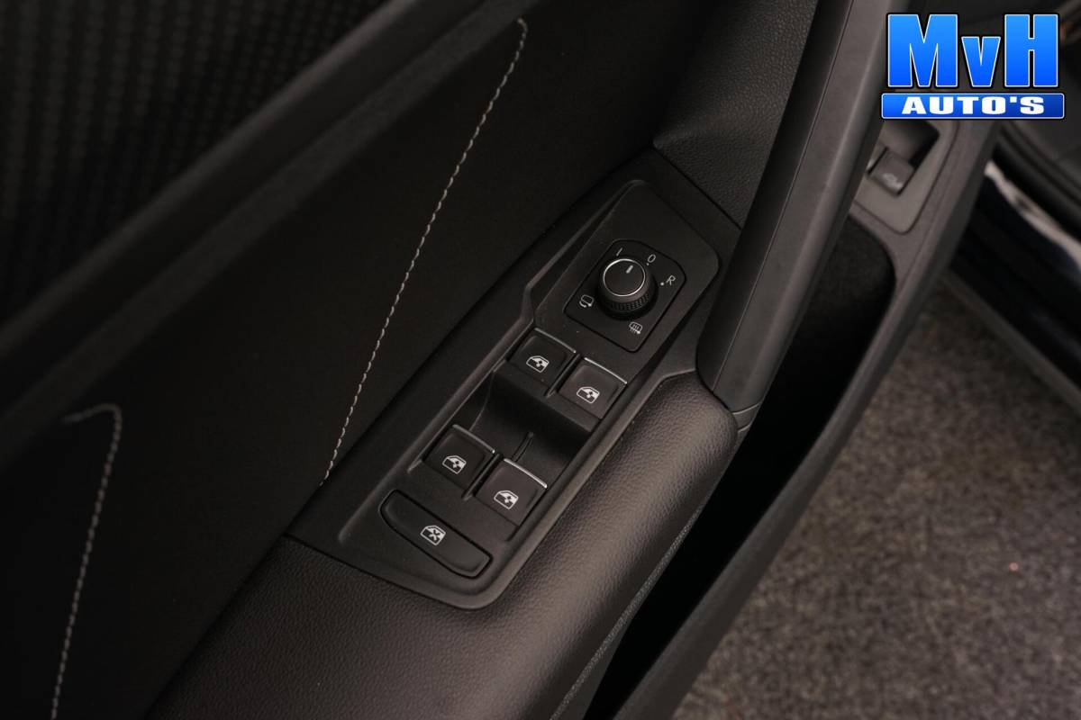 Volkswagen Tiguan Volkswagen Tiguan 1.4 TSI PHEV R-Line|PANO|STOEL/STUUR.VERW