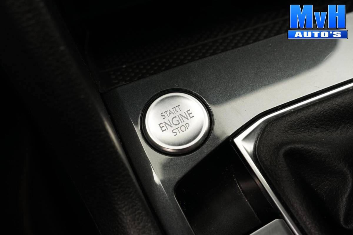 Volkswagen Tiguan Volkswagen Tiguan 1.4 TSI PHEV R-Line|PANO|STOEL/STUUR.VERW