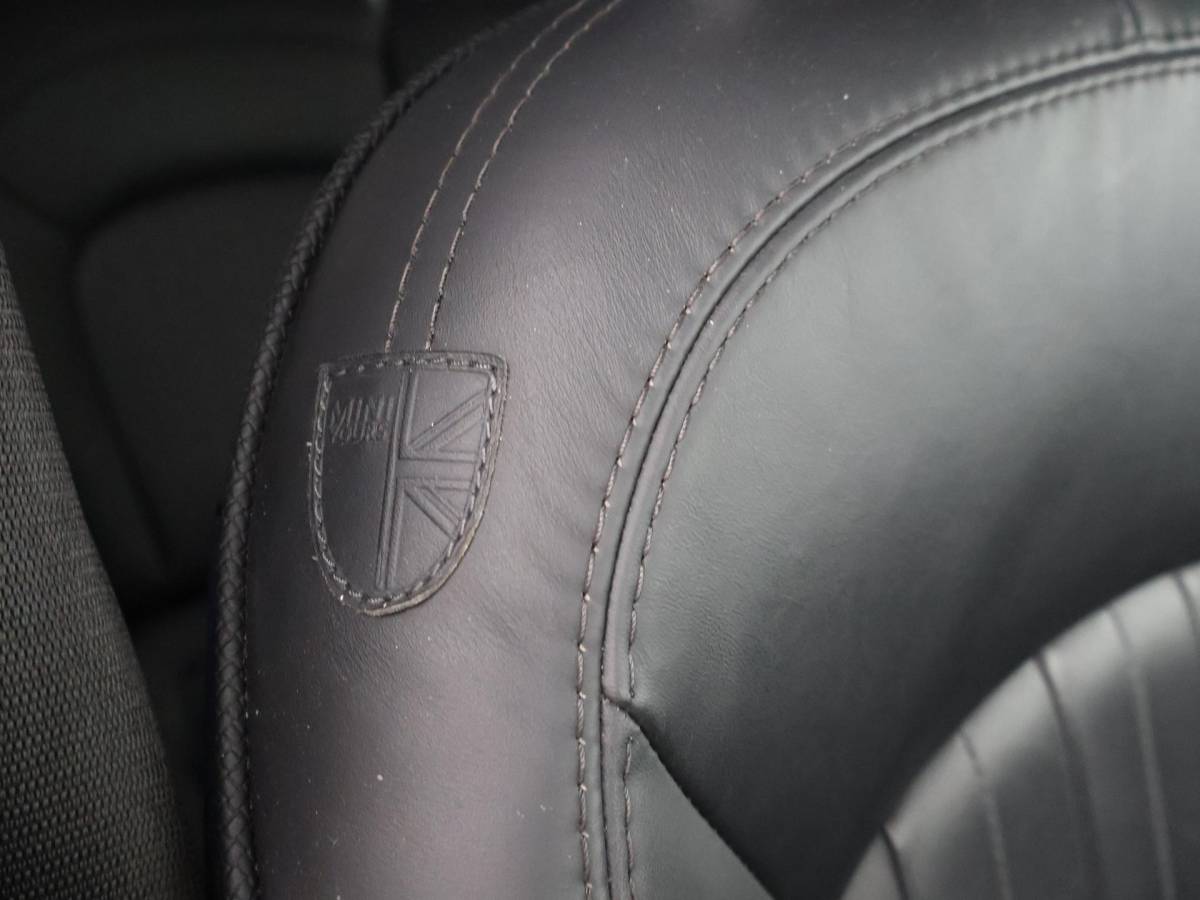 MINI 5-Deurs MINI 5-Deurs 1.5 COOPER AUT. + LEDER | UNION JACK LED | HARMAN/KARDON | MINI YOURS | APPLE CARPLAY