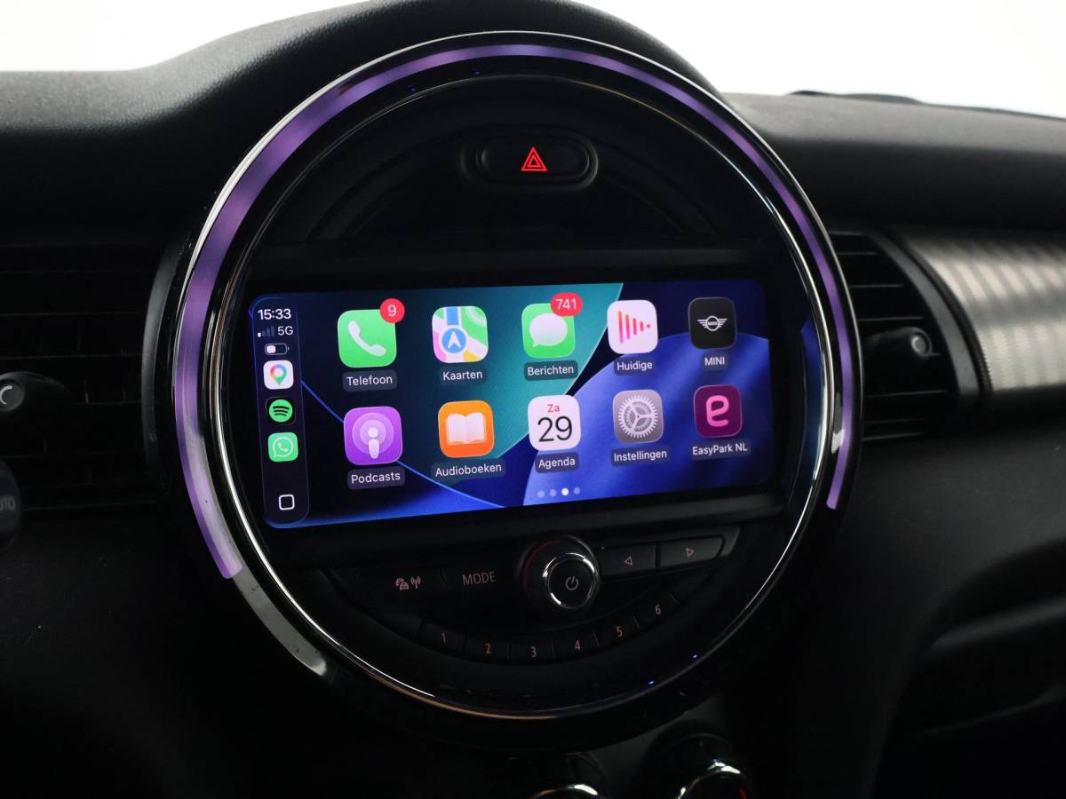 MINI 5-Deurs MINI 5-Deurs 1.5 COOPER AUT. + LEDER | UNION JACK LED | HARMAN/KARDON | MINI YOURS | APPLE CARPLAY
