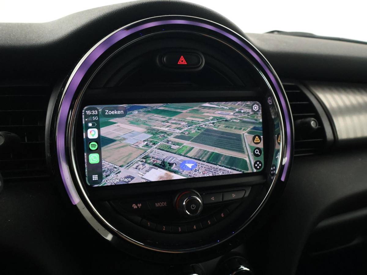 MINI 5-Deurs MINI 5-Deurs 1.5 COOPER AUT. + LEDER | UNION JACK LED | HARMAN/KARDON | MINI YOURS | APPLE CARPLAY