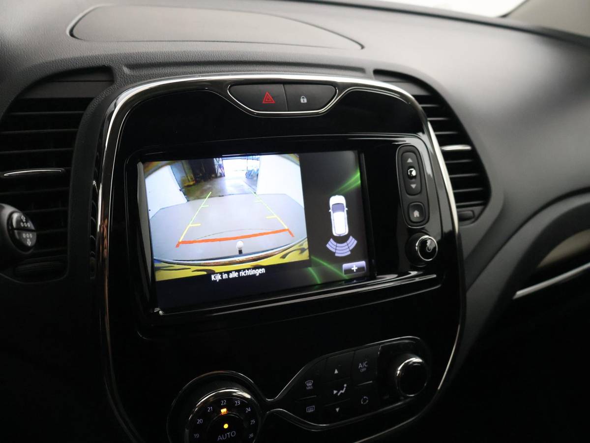 Renault Captur Renault Captur 1.2 TCe TWO-TONE DYNAMIQUE AUTOMAAT + CAMERA | TREKHAAK | KEYLESS | NAVIGATIE