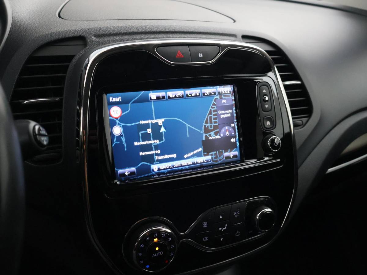 Renault Captur Renault Captur 1.2 TCe TWO-TONE DYNAMIQUE AUTOMAAT + CAMERA | TREKHAAK | KEYLESS | NAVIGATIE