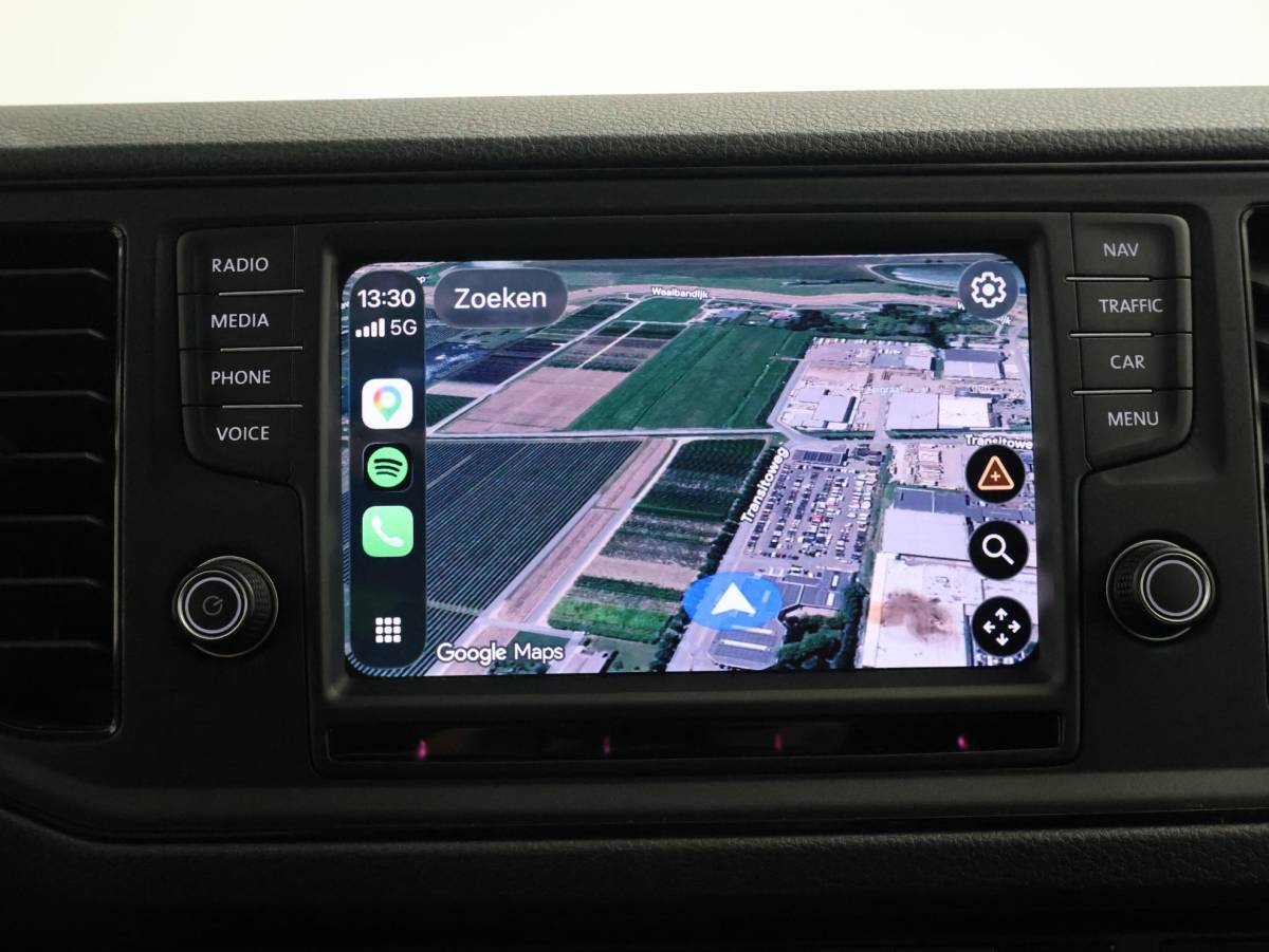 Volkswagen Crafter Volkswagen Crafter 35 2.0TDI L3H2 177 PK AUT. + CAMERA | LED | TREKHAAK 3000 KG | IMPERIAAL | CARPLAY
