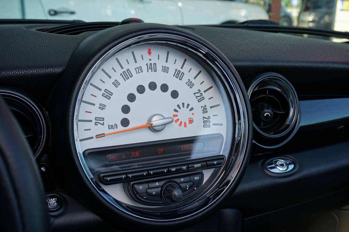 MINI One Cabrio MINI Cabrio 1.6 One Chili + LEDER / PDC