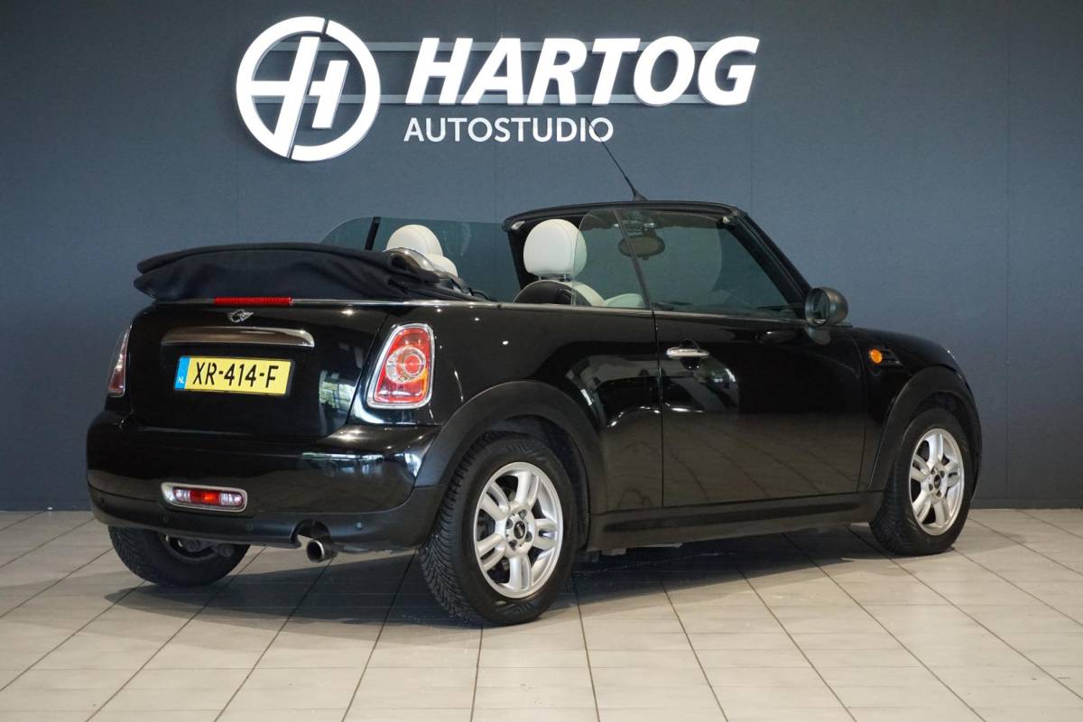 MINI One Cabrio MINI Cabrio 1.6 One Chili + LEDER / PDC