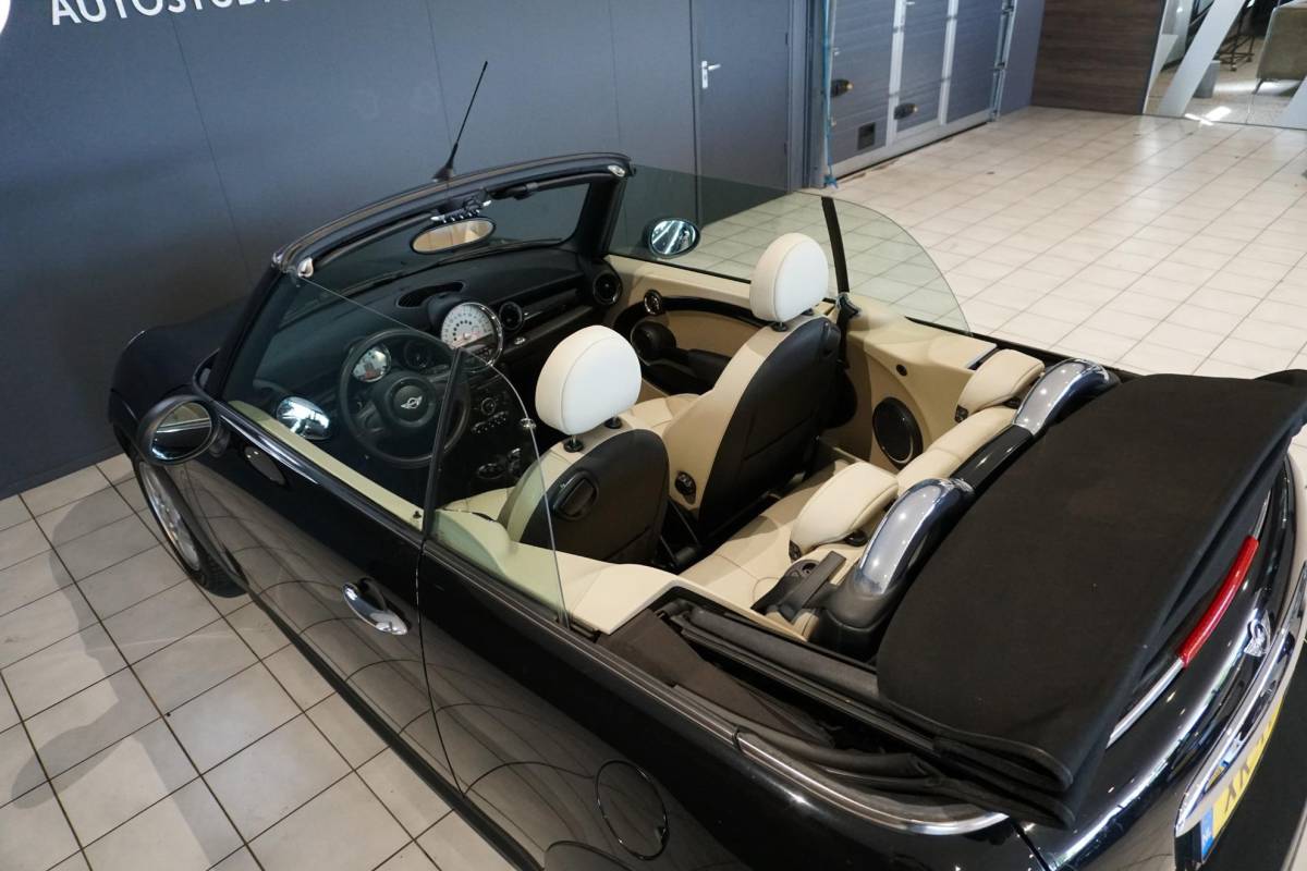 MINI One Cabrio MINI Cabrio 1.6 One Chili + LEDER / PDC