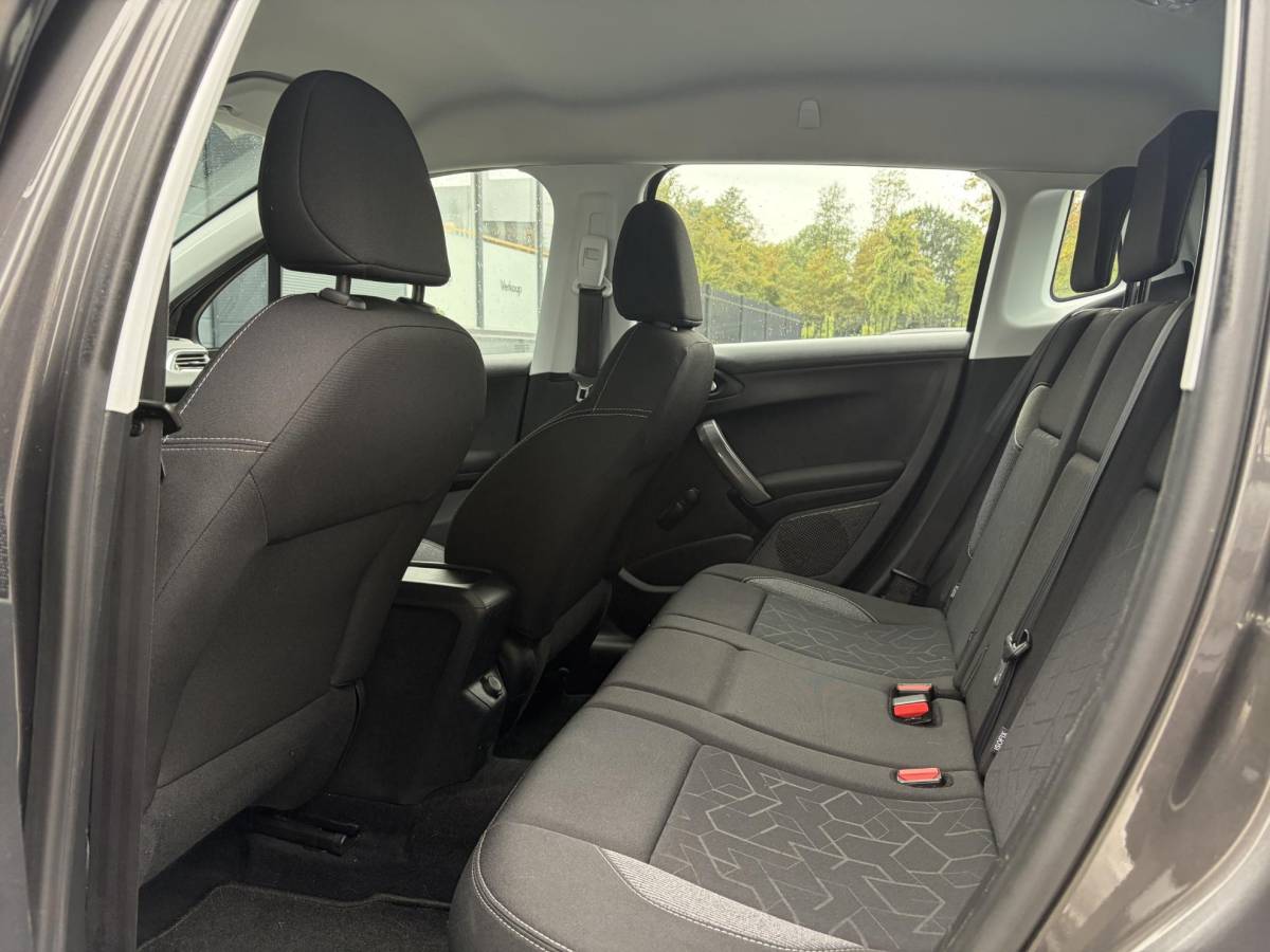 Peugeot 2008 Peugeot 2008 1.2 PureTech Blue Lion ✓D-riem vv in 10-2025✓Navi✓110pk✓Carplay✓Airco✓Cruise✓Pdc✓N.A.P✓Apk tot 12-2026