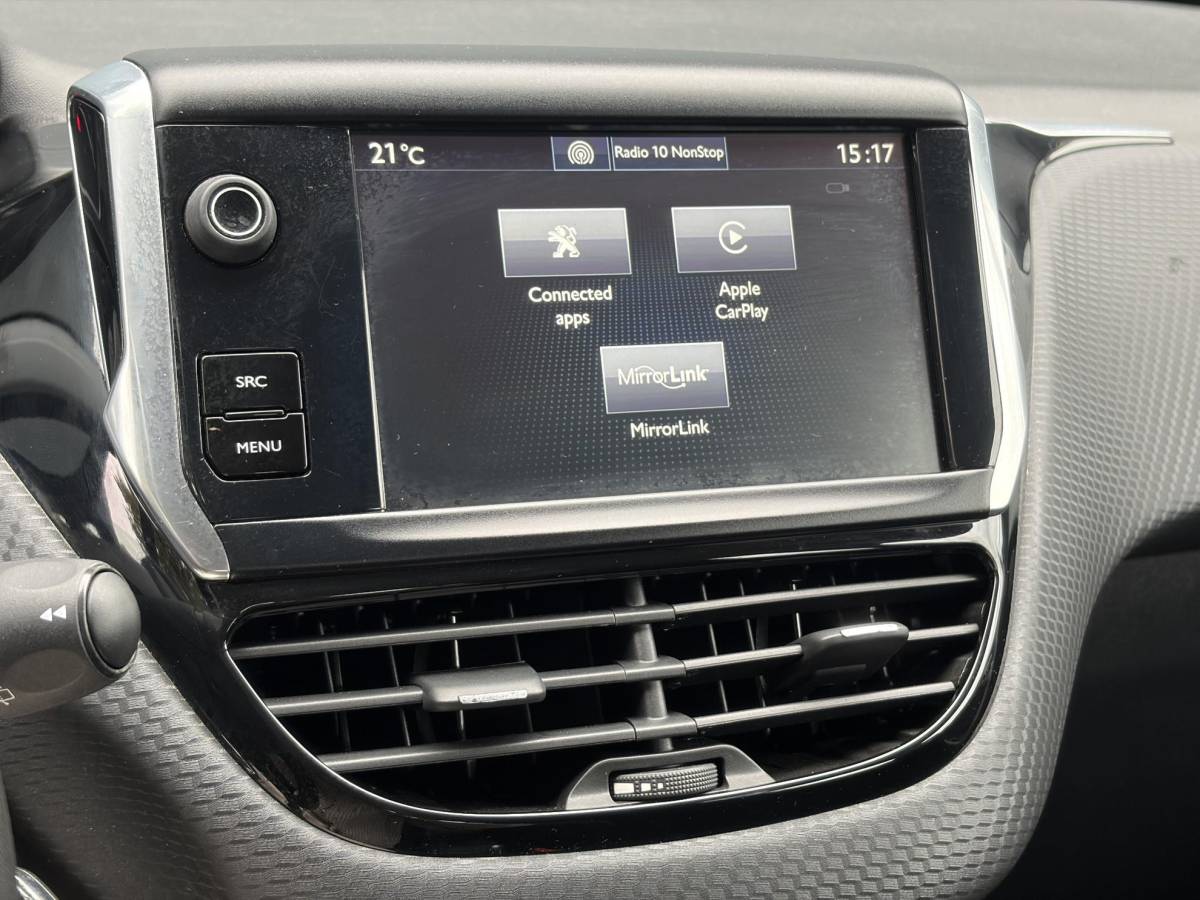 Peugeot 2008 Peugeot 2008 1.2 PureTech Blue Lion ✓D-riem vv in 10-2025✓Navi✓110pk✓Carplay✓Airco✓Cruise✓Pdc✓N.A.P✓Apk tot 12-2026