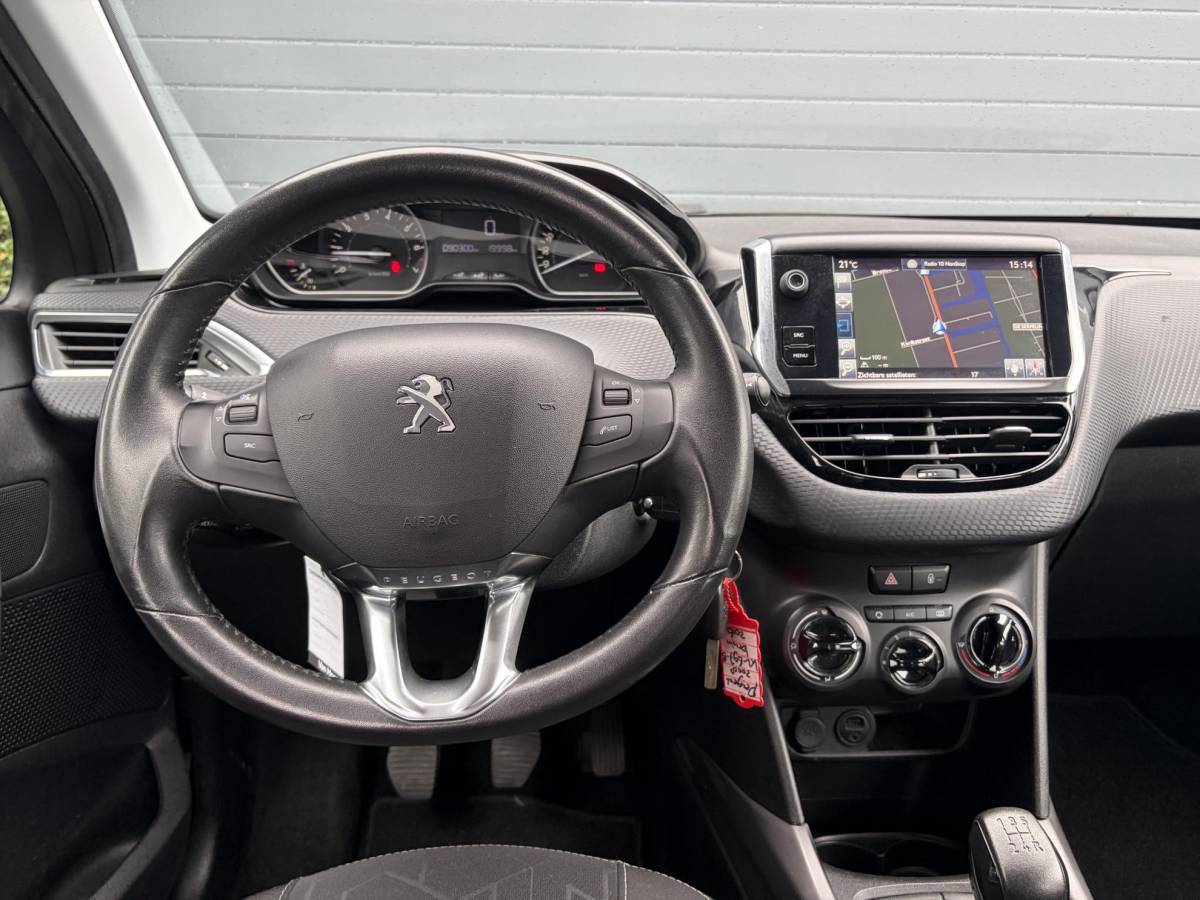 Peugeot 2008 Peugeot 2008 1.2 PureTech Blue Lion ✓D-riem vv in 10-2025✓Navi✓110pk✓Carplay✓Airco✓Cruise✓Pdc✓N.A.P✓Apk tot 12-2026