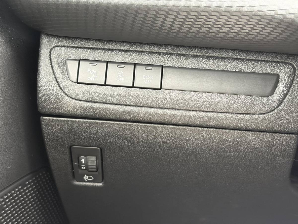 Peugeot 2008 Peugeot 2008 1.2 PureTech Blue Lion ✓D-riem vv in 10-2025✓Navi✓110pk✓Carplay✓Airco✓Cruise✓Pdc✓N.A.P✓Apk tot 12-2026