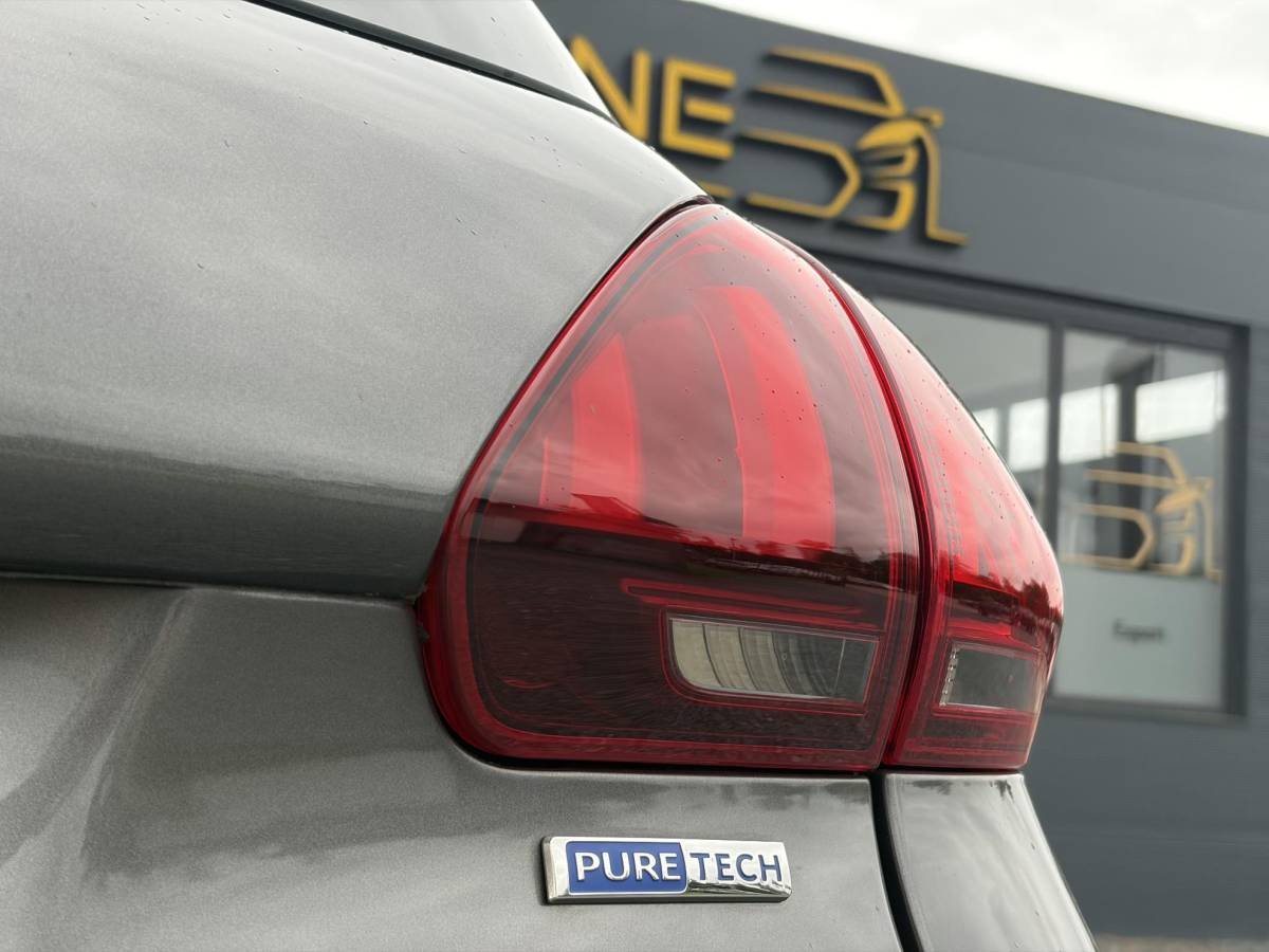 Peugeot 2008 Peugeot 2008 1.2 PureTech Blue Lion ✓D-riem vv in 10-2025✓Navi✓110pk✓Carplay✓Airco✓Cruise✓Pdc✓N.A.P✓Apk tot 12-2026