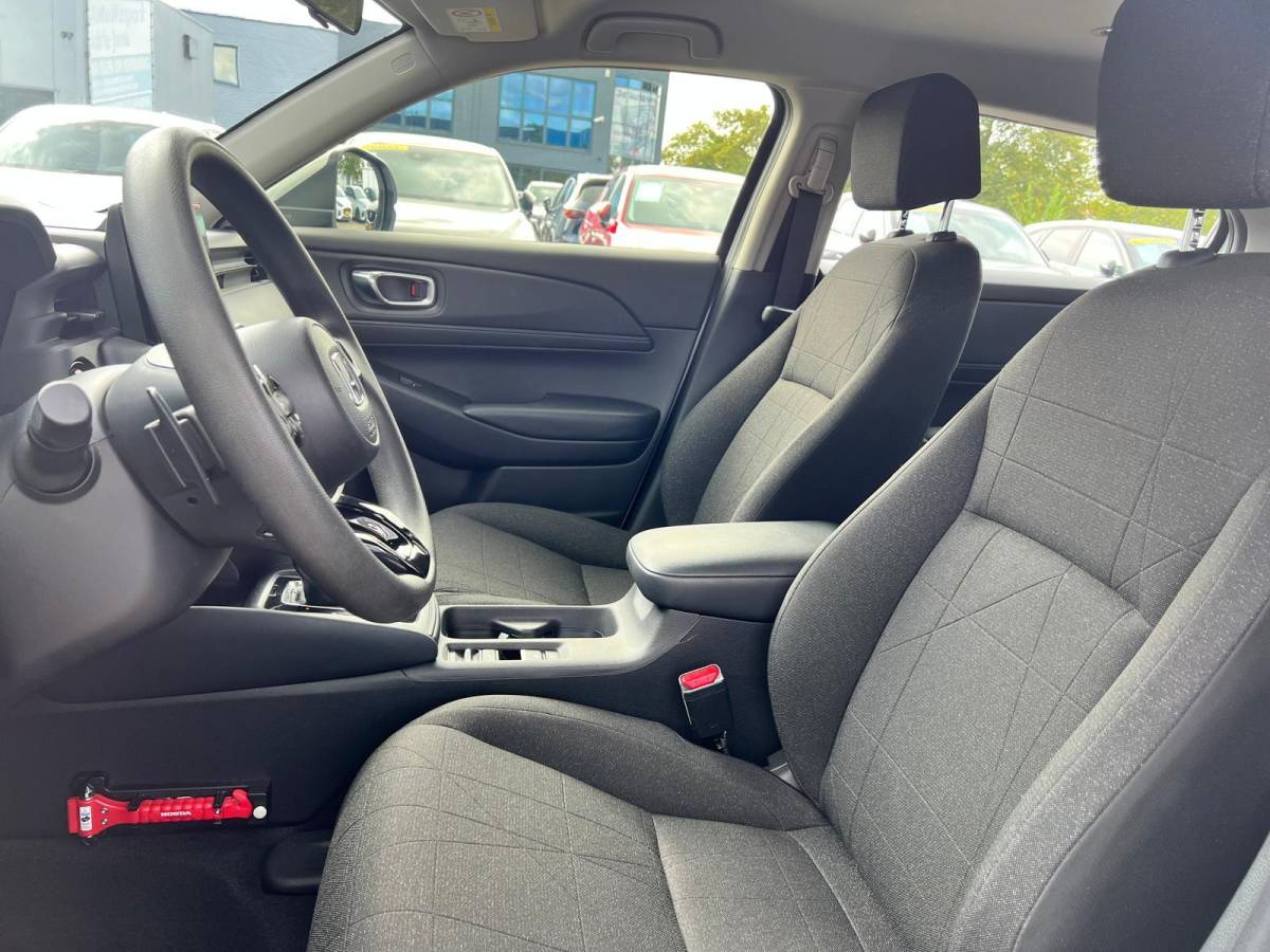 Honda HR-V Honda HR-V 1.5 e:HEV Elegance AUTOMAAT | FULL HYBRID | A. CAMERA | APPLE CARPLAY/ANDROID AUTO | STOELVERWARMING | FULL MAPP NAVIGATIE | NED. AUTO | 1e EIGENAAR |