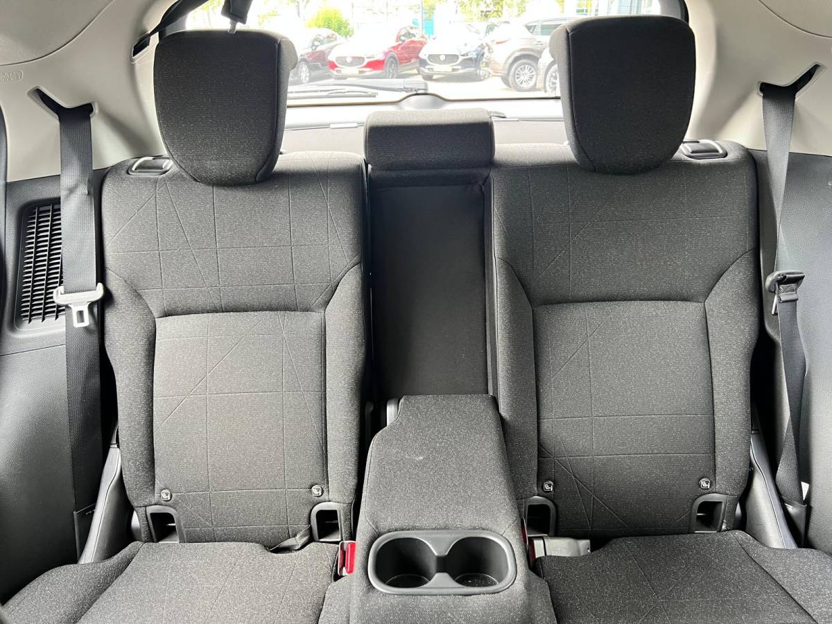 Honda HR-V Honda HR-V 1.5 e:HEV Elegance AUTOMAAT | FULL HYBRID | A. CAMERA | APPLE CARPLAY/ANDROID AUTO | STOELVERWARMING | FULL MAPP NAVIGATIE | NED. AUTO | 1e EIGENAAR |