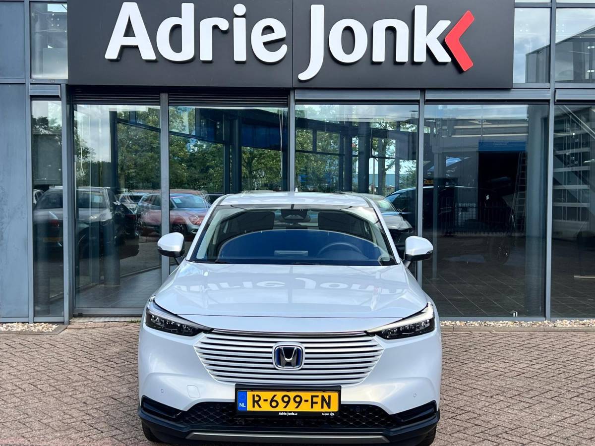 Honda HR-V Honda HR-V 1.5 e:HEV Elegance AUTOMAAT | FULL HYBRID | A. CAMERA | APPLE CARPLAY/ANDROID AUTO | STOELVERWARMING | FULL MAPP NAVIGATIE | NED. AUTO | 1e EIGENAAR |