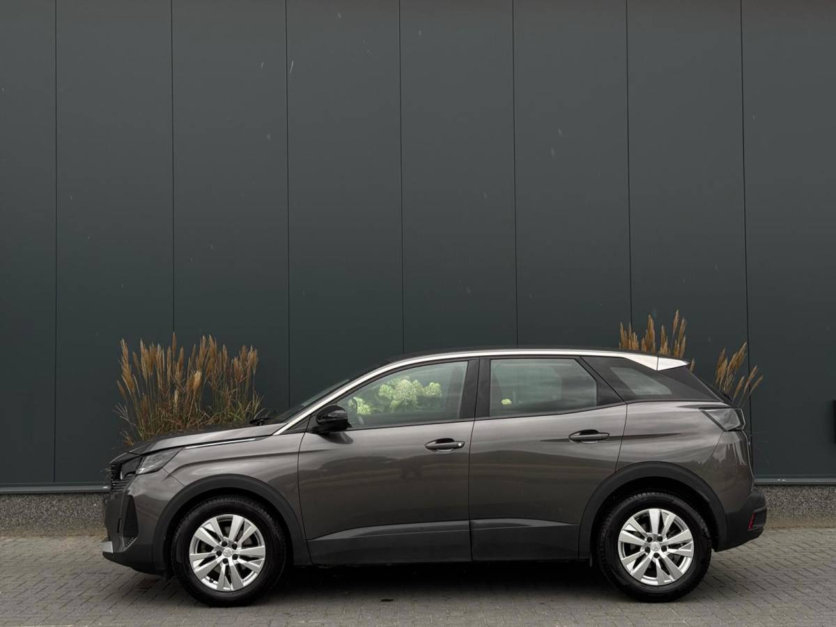 Peugeot 3008 Peugeot 3008 1.2 PureTech Active Pack | 12-2021 | Camera | Cruise