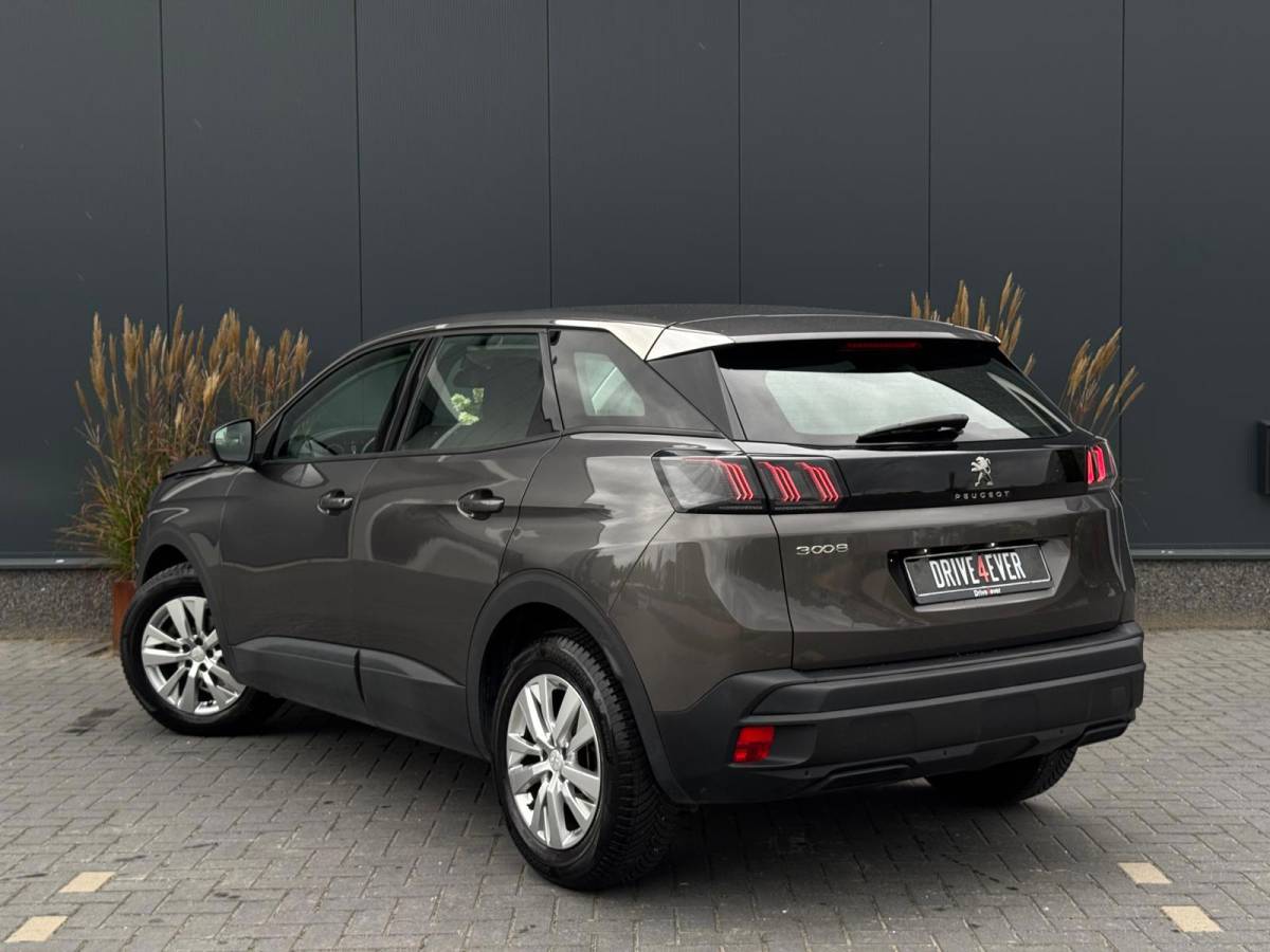 Peugeot 3008 Peugeot 3008 1.2 PureTech Active Pack | 12-2021 | Camera | Cruise