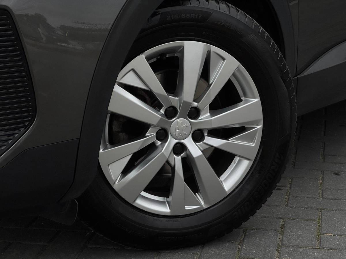 Peugeot 3008 Peugeot 3008 1.2 PureTech Active Pack | 12-2021 | Camera | Cruise