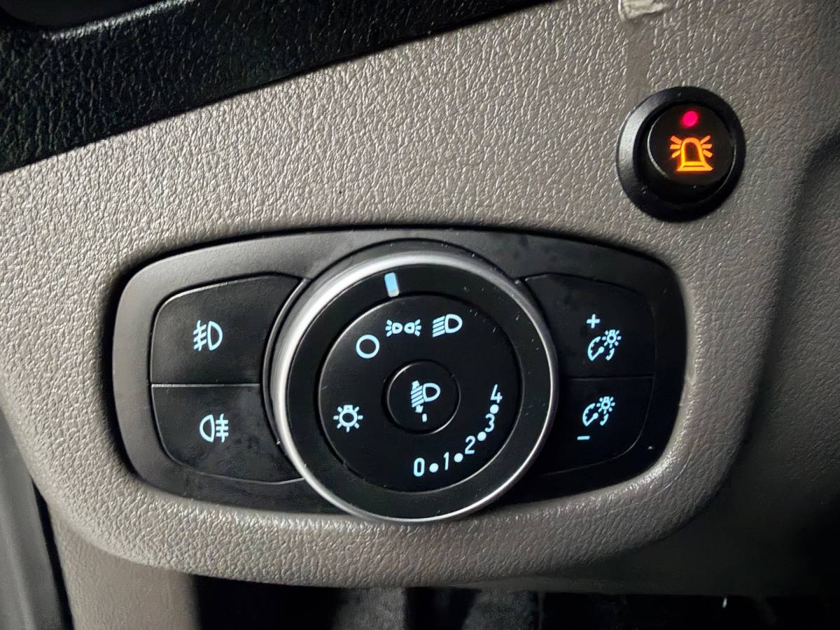 Ford Transit Connect Ford Transit Connect L2H1 Servicewagen 1.5 100pk EcoBlue Trend 3persoons, Sortimo kasten, V230 omvormer, RIJKLAARPRIJS!