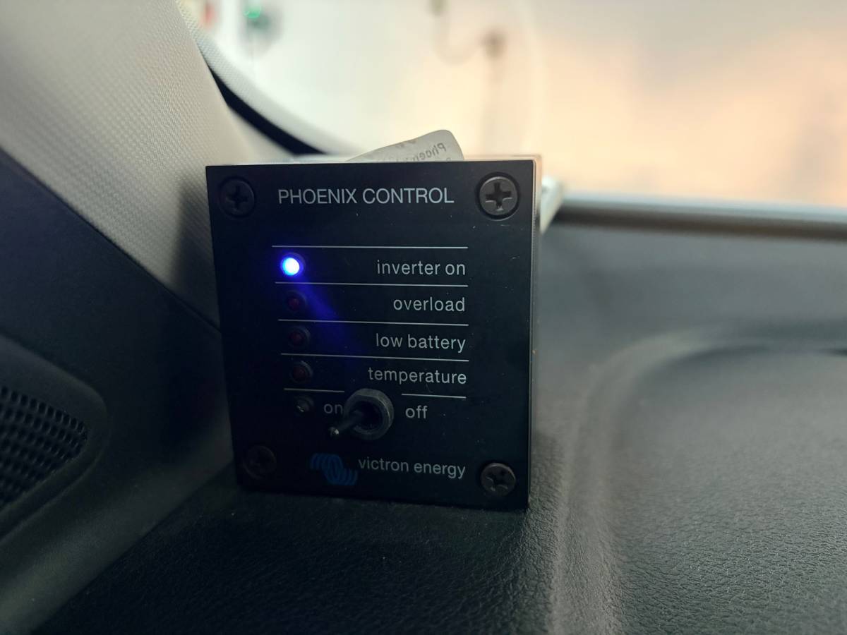 Ford Transit Connect Ford Transit Connect L2H1 Servicewagen 1.5 100pk EcoBlue Trend 3persoons, Sortimo kasten, V230 omvormer, RIJKLAARPRIJS!