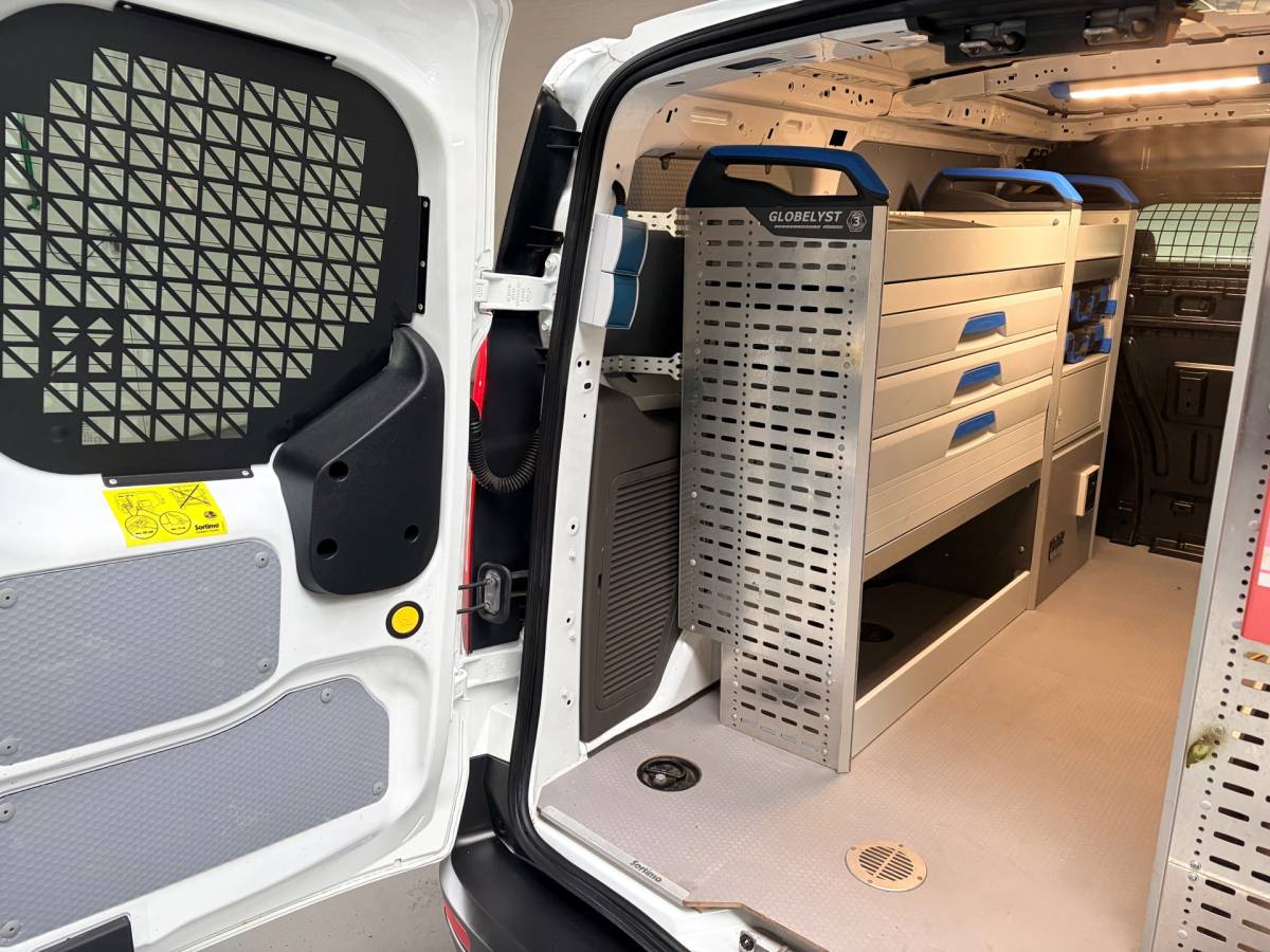 Ford Transit Connect Ford Transit Connect L2H1 Servicewagen 1.5 100pk EcoBlue Trend 3persoons, Sortimo kasten, V230 omvormer, RIJKLAARPRIJS!