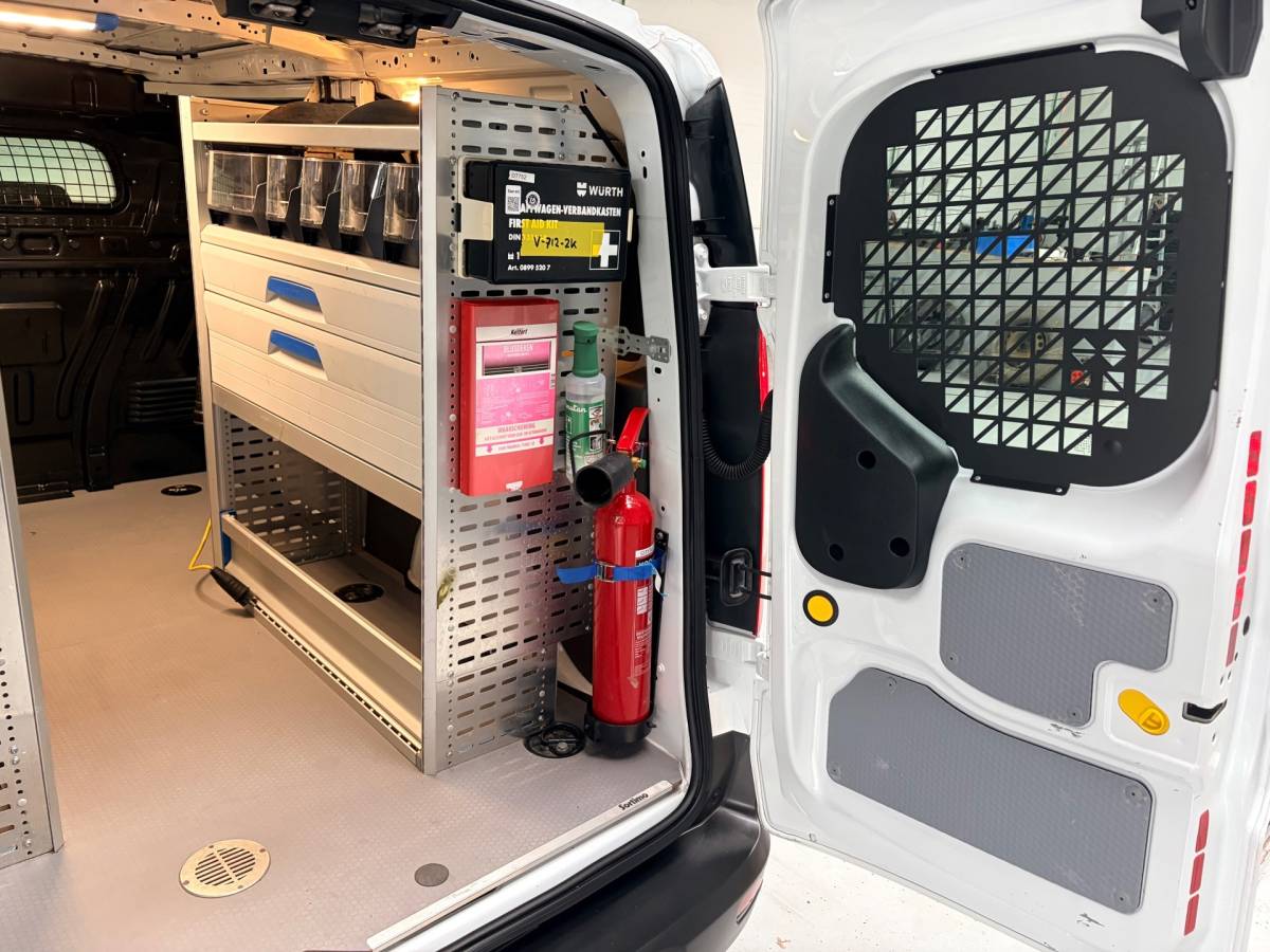 Ford Transit Connect Ford Transit Connect L2H1 Servicewagen 1.5 100pk EcoBlue Trend 3persoons, Sortimo kasten, V230 omvormer, RIJKLAARPRIJS!