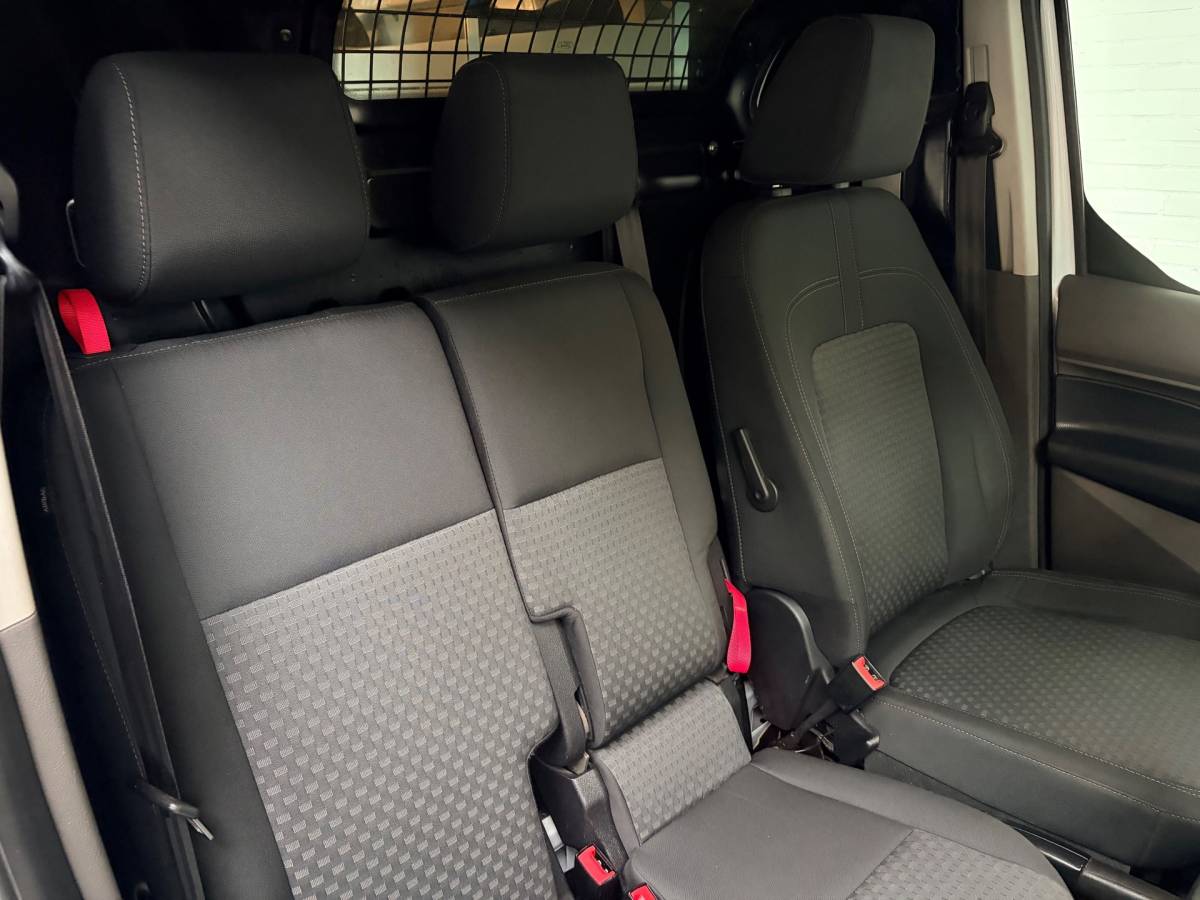 Ford Transit Connect Ford Transit Connect L2H1 Servicewagen 1.5 100pk EcoBlue Trend 3persoons, Sortimo kasten, V230 omvormer, RIJKLAARPRIJS!